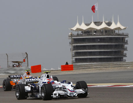 Роберт Кубица тръгва първи в Бахрейн  
