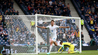 Шотландия 0 2 Чехия 90′ Край на мача 87′