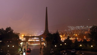 Поне един човек е убит а трима други са ранени