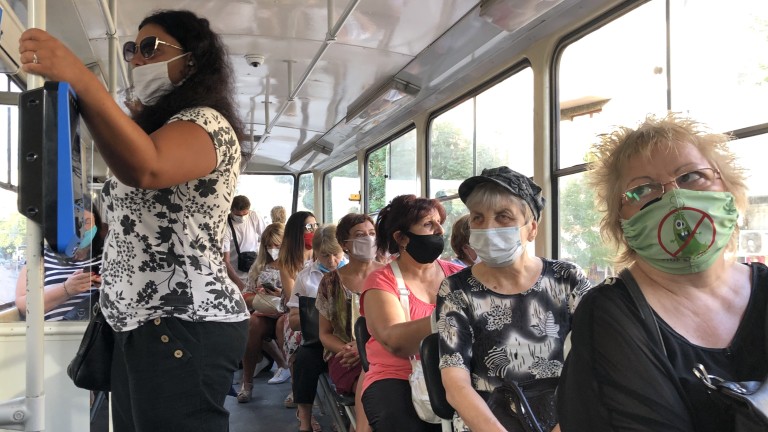 Проверки в градския транспорт в София за носене на маски