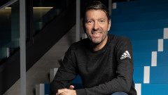 Adidas ще смени главния си изпълнителен директор Каспер Рорстед през 2023 г.