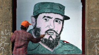 Кубинският парламент забрани култа към личността на Кастро