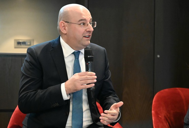 Борислав Генов, директор „Бaнкиране на дребно“ и член на УС на УниКредит Булбанк