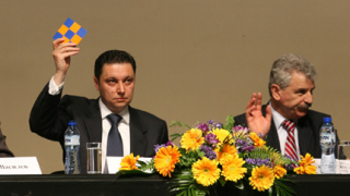 Яне Янев готов на всичко, за да спре корупцията