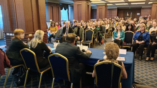 Училище без агресия и сигурна училищна среда дискусия по