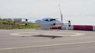 Първият летящ автомобил на Турция се издигна в небето, за да транспортира хора и товари