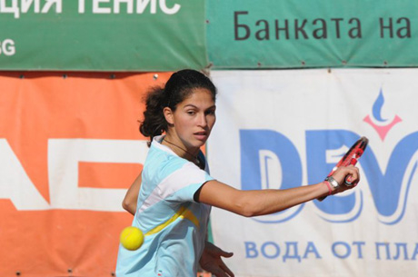 Шиникова на втори пореден финал в Анталия