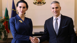 Гюров: България продължава да подкрепя справедливата кауза на Украйна