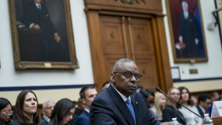 Републиканските конгресмени критикуваха министъра на отбраната на САЩ Лойд за