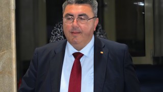 Има предварителна договорка за промяна в Министерския съвет Така депутатът