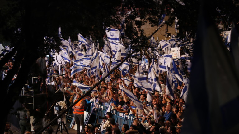Хиляди защитиха съдебната реформа в Израел 