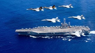 Флотът на САЩ с маневри в Западния Пасифик