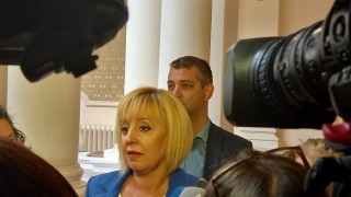 Три колективна иска срещу неравноправни клаузи в договорите на трите