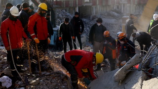 Над 114 000 души са спасени изпод руините след земетресенията в Турция