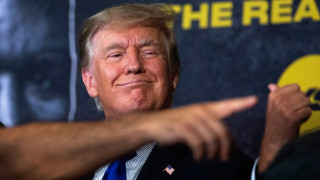 Бившият президент е събрал 7 1 милиона долара В петък кампанията