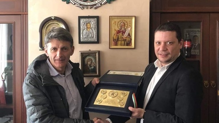 Петър Попангелов стана "Заслужил гражданин на Софийска област"