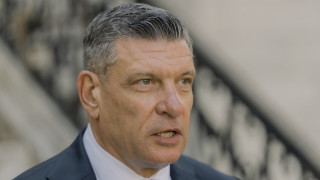 Кандев: Могат да ти вземат всичко, но не и образованието