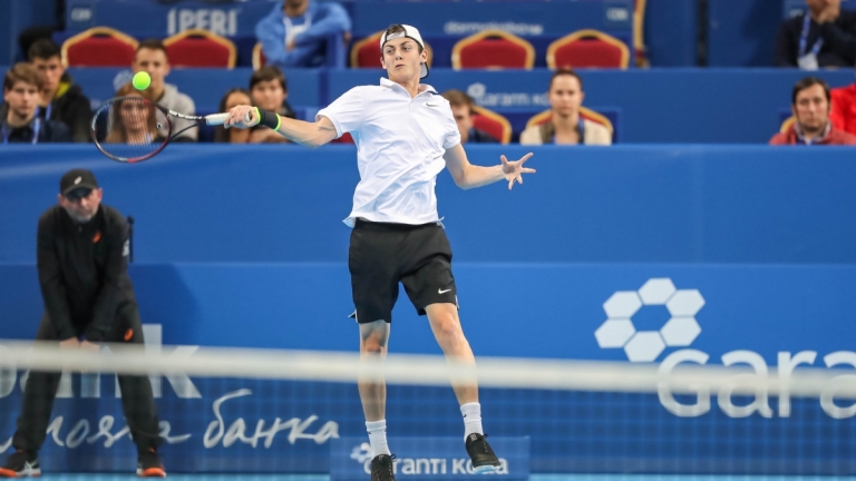 България ще има нов шампион по тенис при мъжете. Поставеният