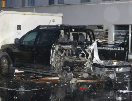 Две коли бомби разтърсиха шведски град
