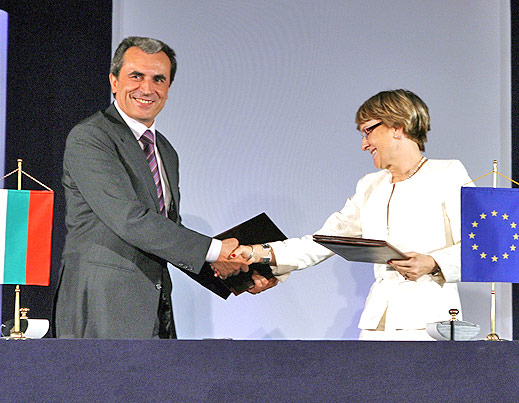 Хюбнер: България може добре да изпълни стратегическата рамка