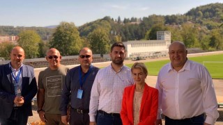 Министър Кралев в Габрово: Ще подменим настилката на игрището в спортен комплекс "Христо Ботев"