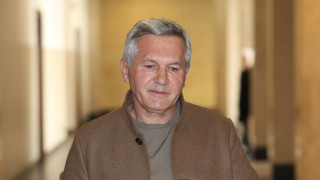 Фондация ЦСКА Червени сърца с председател Валтер Папазки е