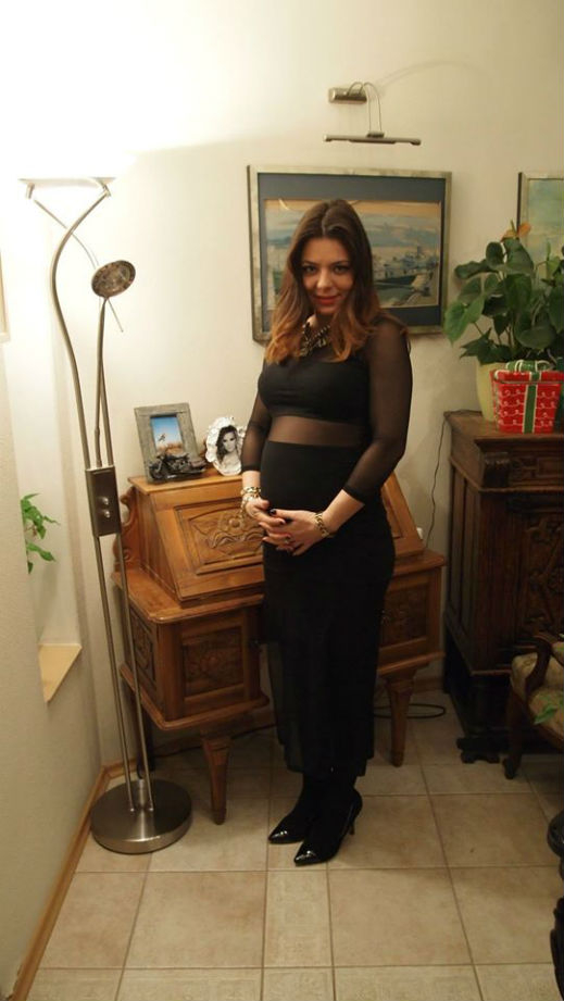 Карина Караньотова чака дете, не мисли за брак