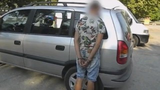 Родители обвиняват полицаи за насилие над децата им