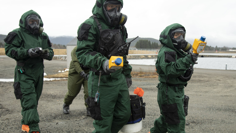 САЩ провеждат химически, биологични и ядрени учения в Аляска