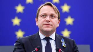 Министър председателят Кирил Петков проведе работна среща с европейския комисар по