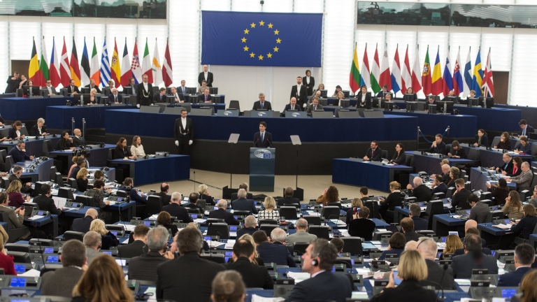 В Европейския парламент искат замразяване на евросредствата за Молдова