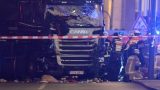  Камион се вряза в коледния базар на Берлин, 12 починали и 50 ранени 
