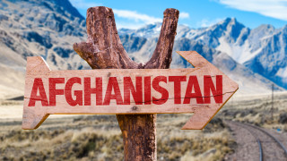 Афганистанските талибани съобщиха че отменят мирните преговори със САЩ в