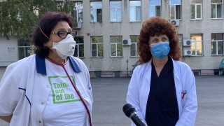 Лекарите от карловската болница оттеглиха оставките си след среща с