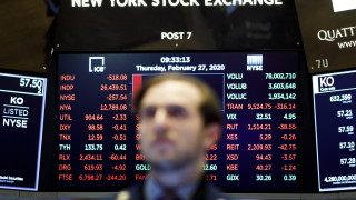 Сривът на борсата в САЩ продължава и днес Индексът Dow