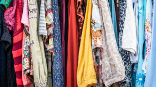 Японската компания Fast Retailing Co която е най големата верига на