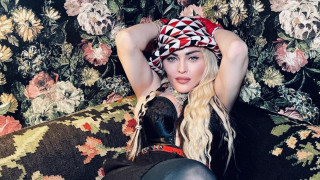 Снежните забавления на Мадона и децата ѝ