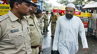 Индия осъди осми терорист за атентатите в Мумбай от 1993 г.
