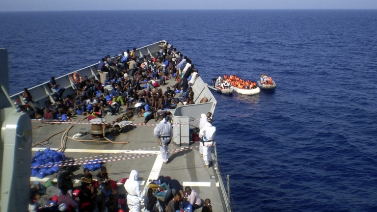 Рекорден брой бежанци от Северна Африка пристигнали в Италия тази година 