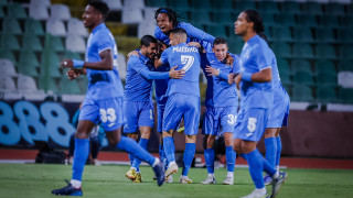 Сделката за смяна на собствеността на Левски все още се