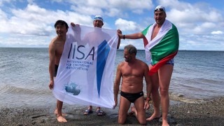 "Ледена супа" възпрепятства плуването на Петър Стойчев във водите до Антарктида