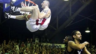 Марчин Гортат се разбра с Далас Маверикс