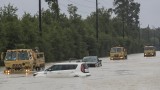 Заради наводненията спря работа най-голямата рафинерия в САЩ 