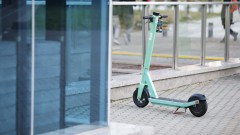 Стотици нарушения с е-тротинетки в София
