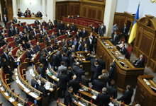 Върховната Рада поиска Янукович да бъде съден в Хага