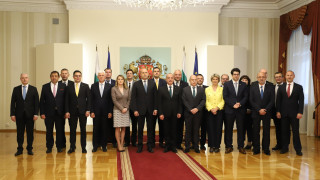 След като парламентът одобри кабинета Денков Габриел и в Министерския съвет