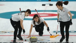 Домакините от Южна Корея са първият отбор в дамския кърлинг