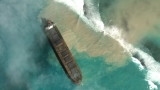 Испания задържа товарен кораб заради разлив на гориво край Сеута
