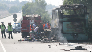 Безплатни нови документи за пътниците от изгорелия автобус 