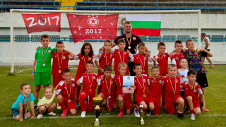 Детският отбор на ЦСКА набор 2017 воден от треньора Християн